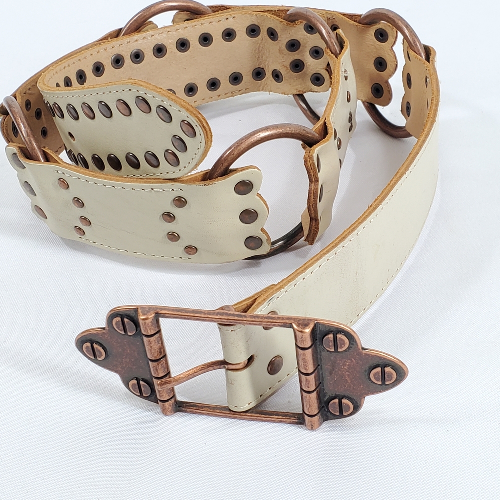 Vtg Betsey Johnson Womens L Belt Beige Leather Brass Studded Ringed Rustic Y2K